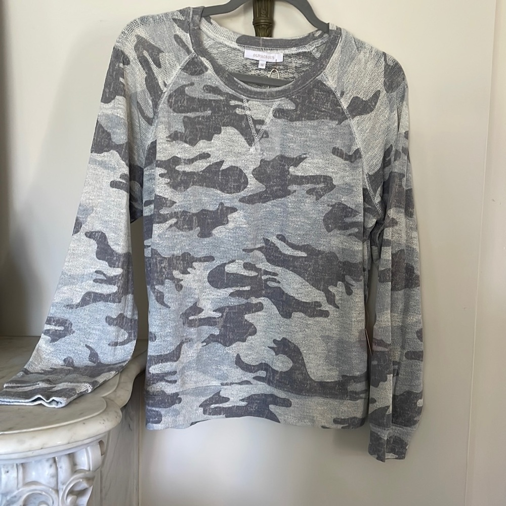 Olivaceous Camo Print Grey Comfy Top